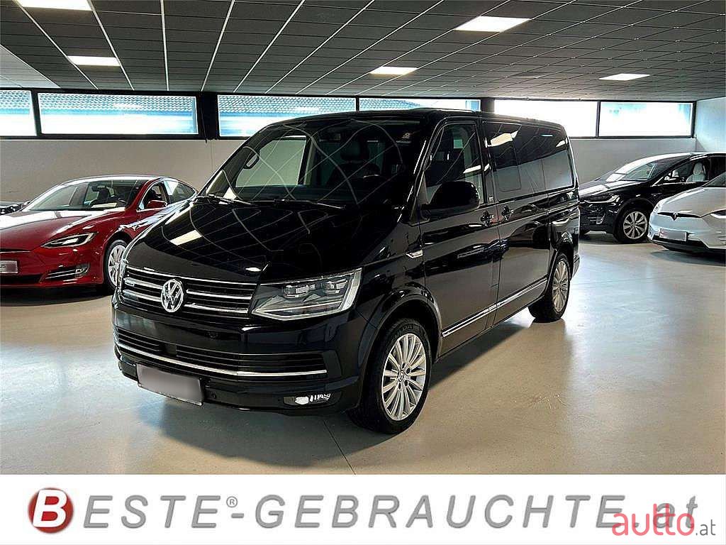 2015' Volkswagen Multivan photo #3