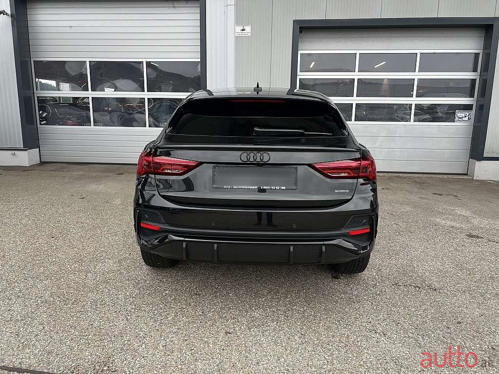 2021' Audi Q3 photo #1