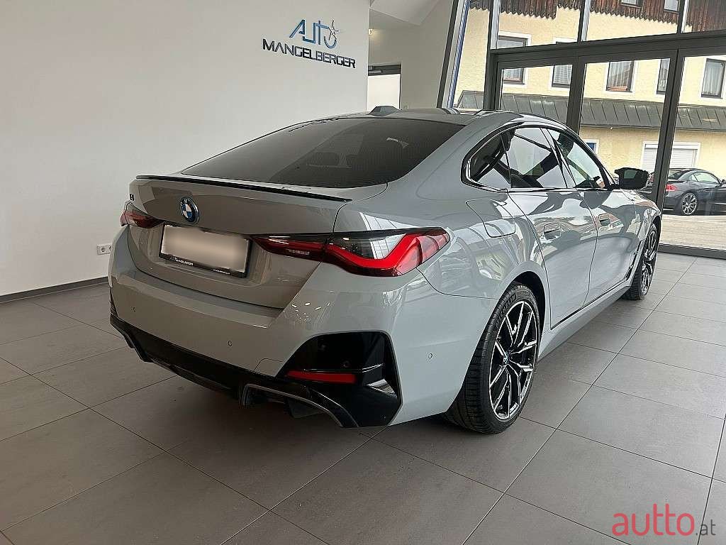 2023' BMW i4 photo #5