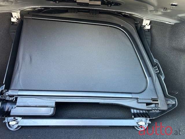 2018' Volkswagen Beetle photo #5