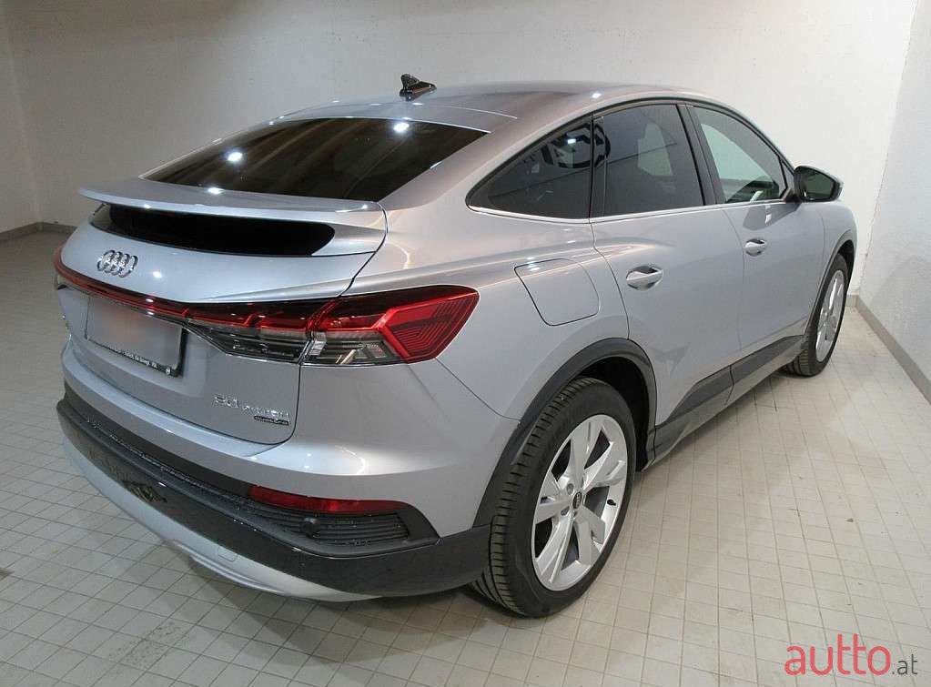 2023' Audi Q4 photo #6