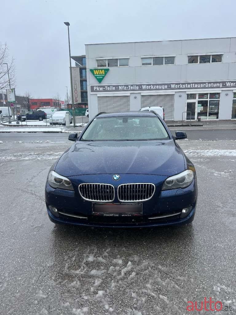 2012' BMW 5Er-Reihe photo #3