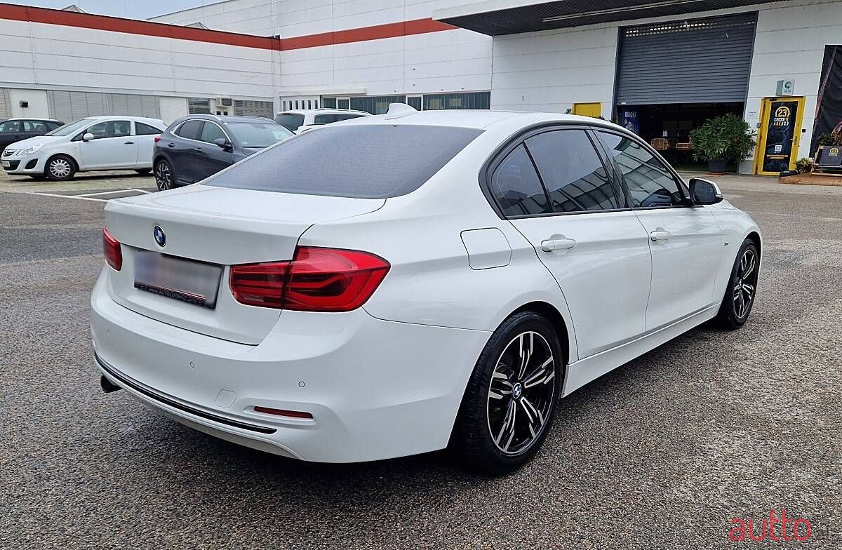2016' BMW 3Er-Reihe photo #5