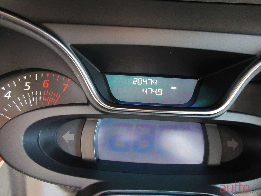 2019' Renault Captur photo #3