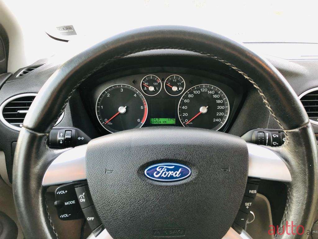 2006' Ford Focus photo #3