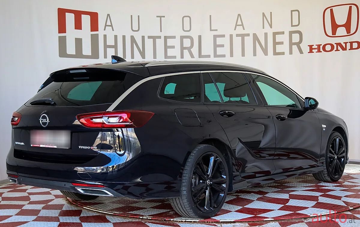 2017' Opel Insignia photo #2
