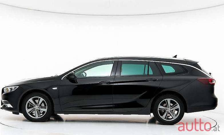 2018' Opel Insignia photo #1
