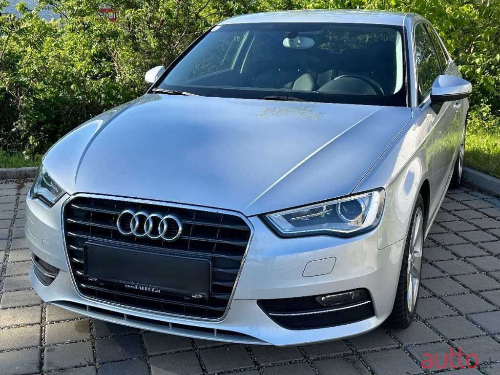 2012' Audi A3 photo #3