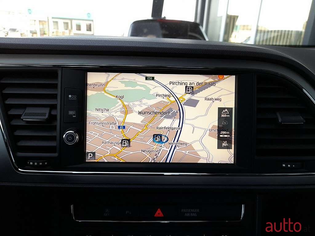 2018' SEAT Leon photo #5