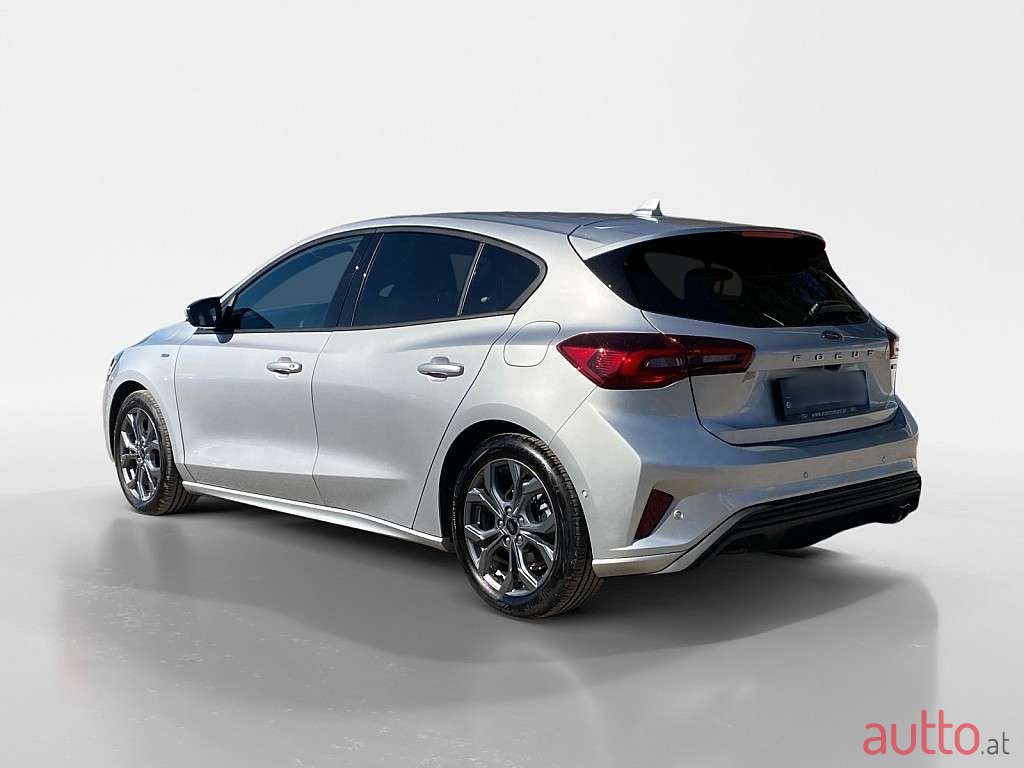 2023' Ford Focus photo #3