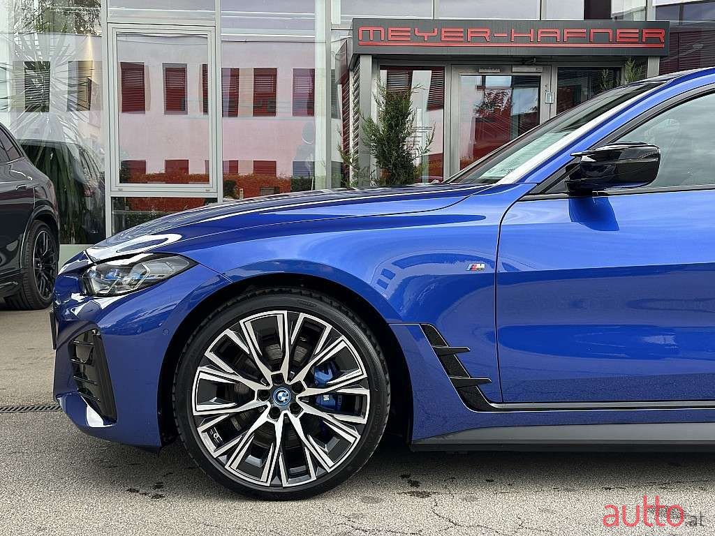 2022' BMW i4 photo #4