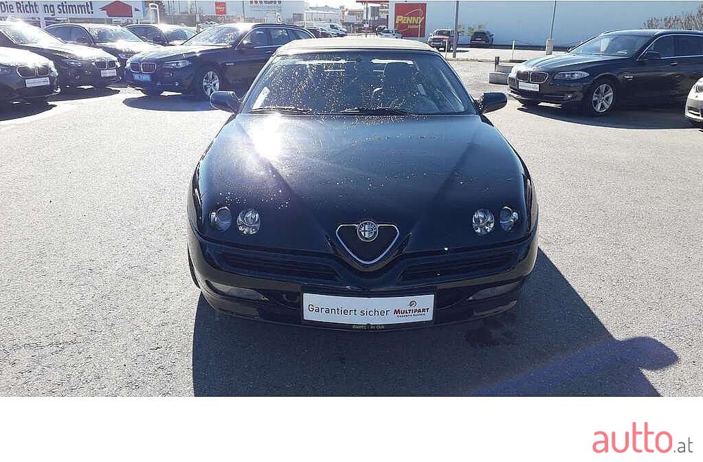 1997' Alfa Romeo Spider photo #2