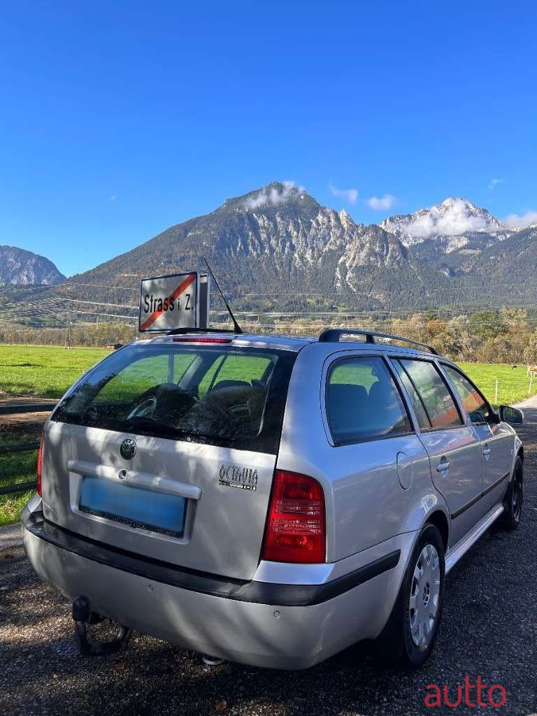 2001' Skoda Octavia photo #6