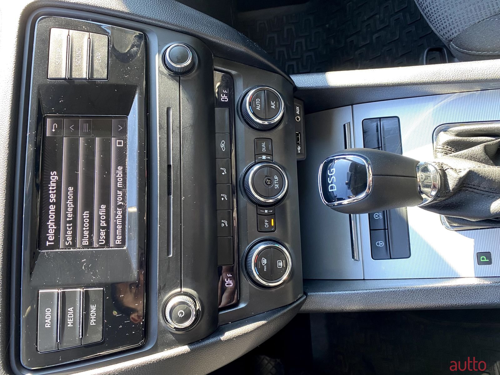 2015' Skoda Octavia photo #4