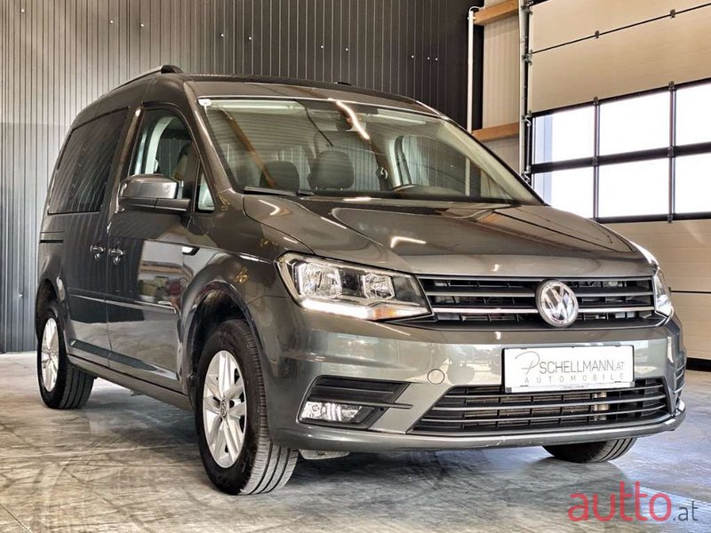 2020' Volkswagen Caddy photo #2