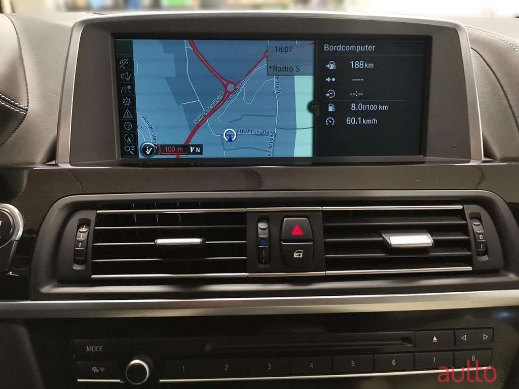 2012' BMW 6Er-Reihe photo #6