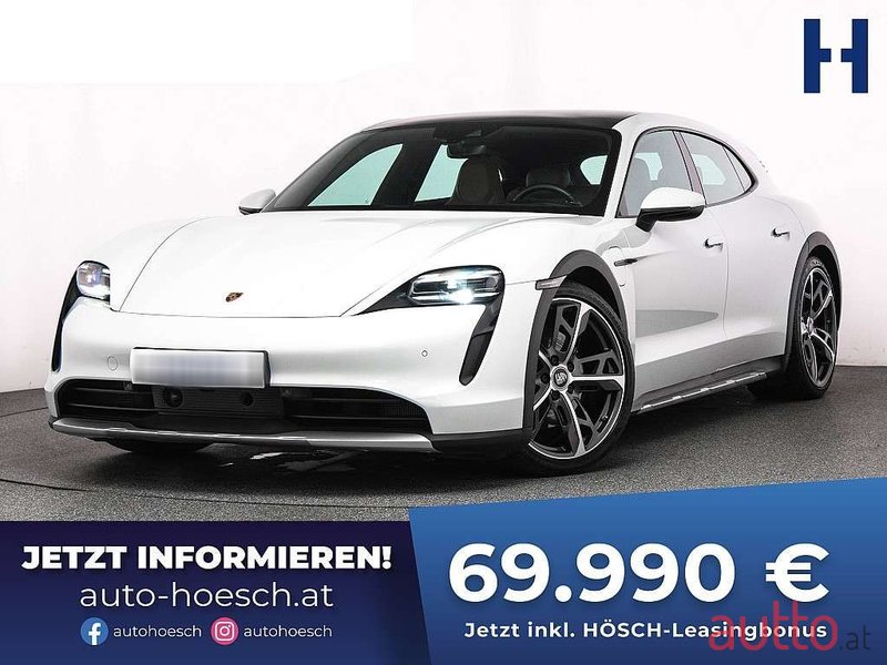 2022' Porsche Taycan photo #2