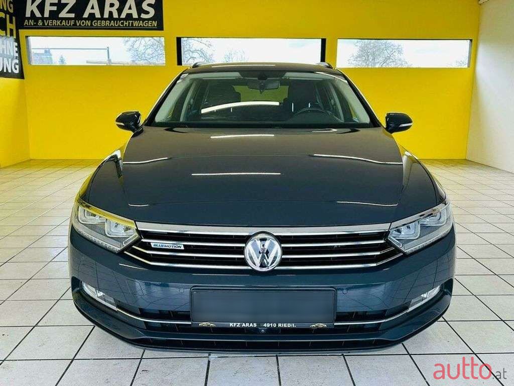 2016' Volkswagen Passat photo #4
