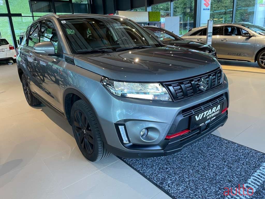 2020' Suzuki Vitara photo #2