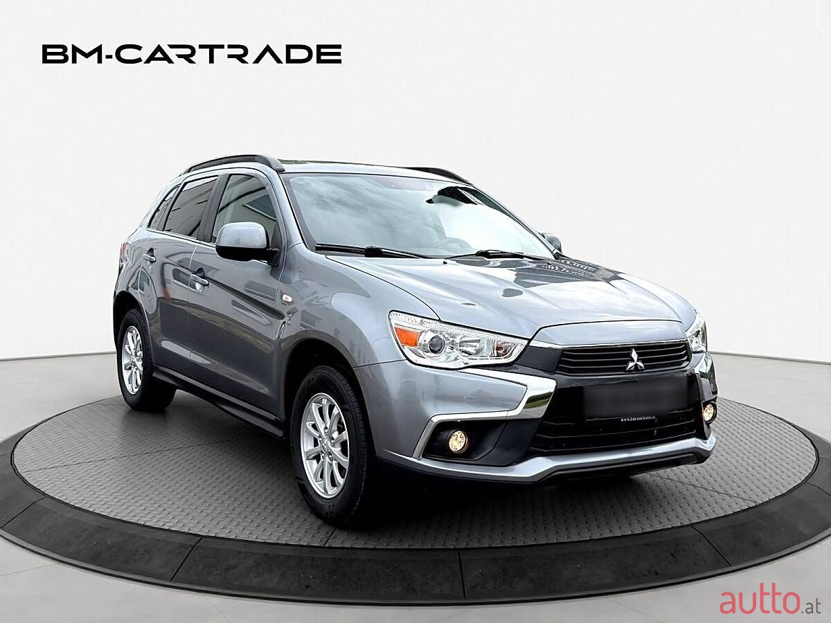 2017' Mitsubishi ASX photo #3