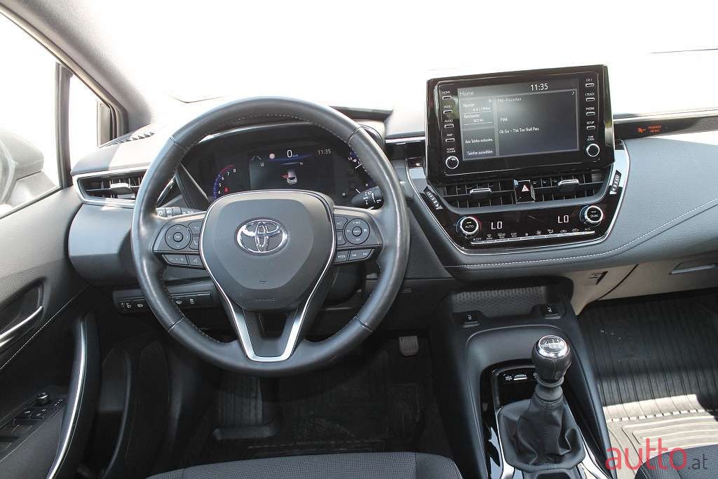 2019' Toyota Corolla photo #6