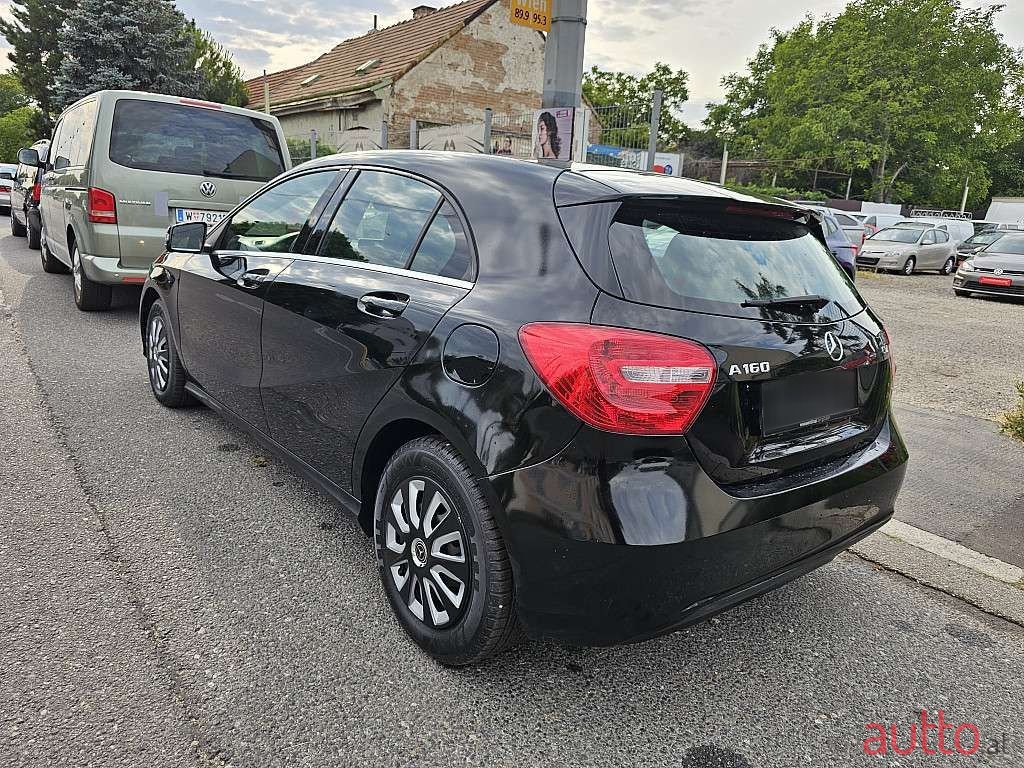 2015' Mercedes-Benz A-Klasse photo #3