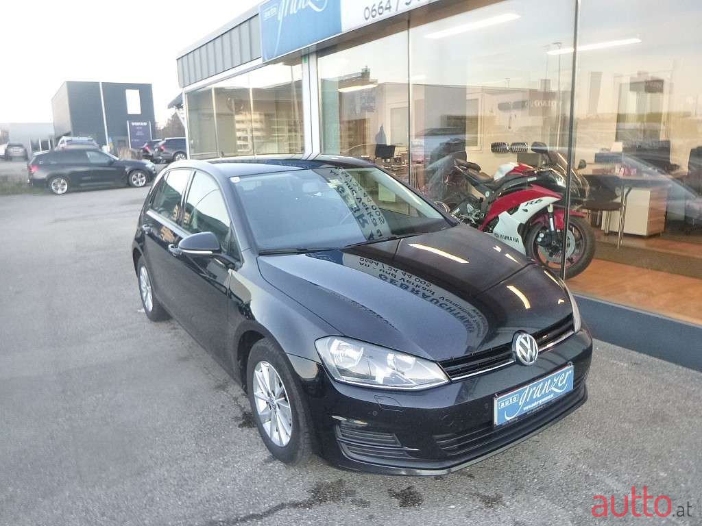 2014' Volkswagen Golf photo #2