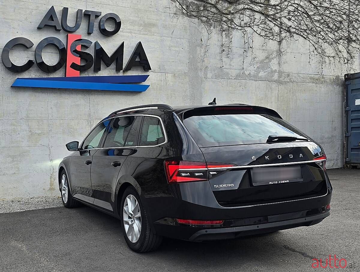 2022' Skoda Superb photo #6