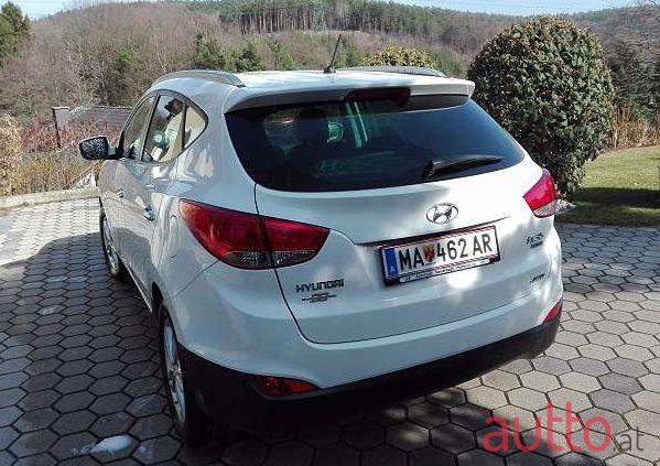 2013' Hyundai ix35 photo #2