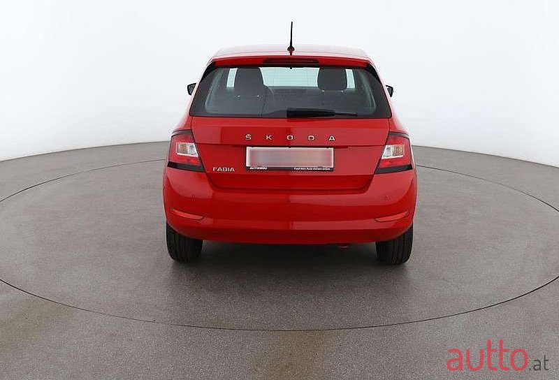 2020' Skoda Fabia photo #4