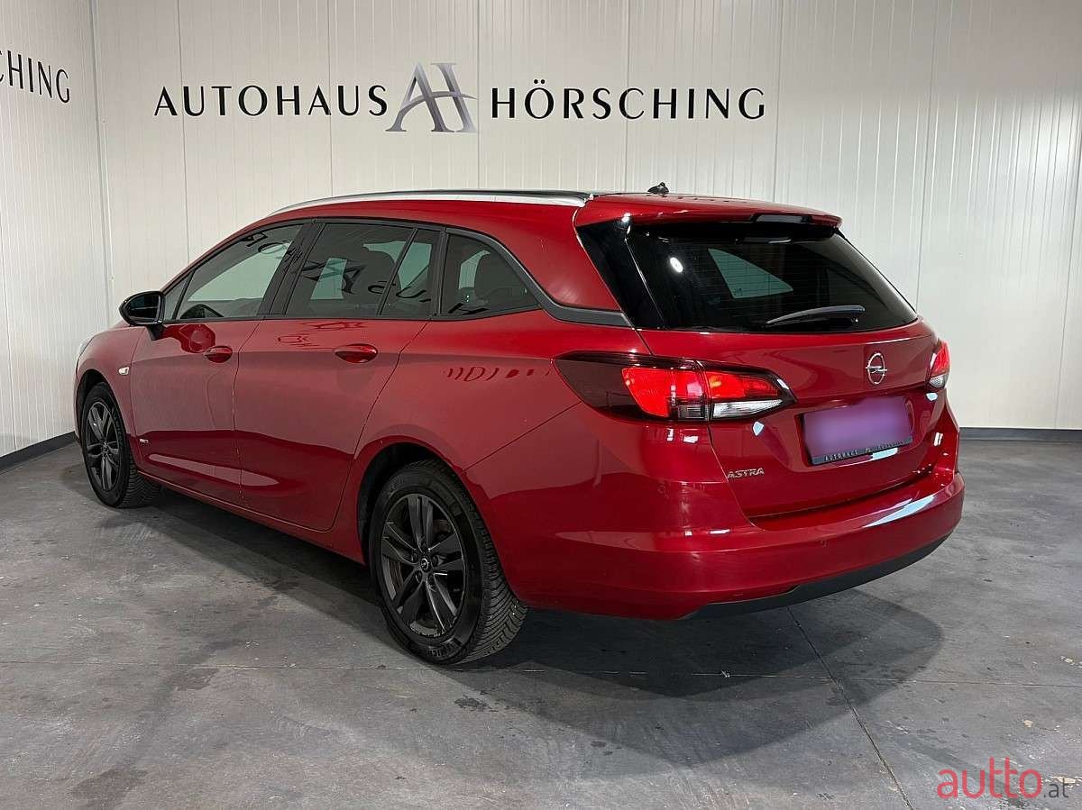 2022' Opel Astra photo #4