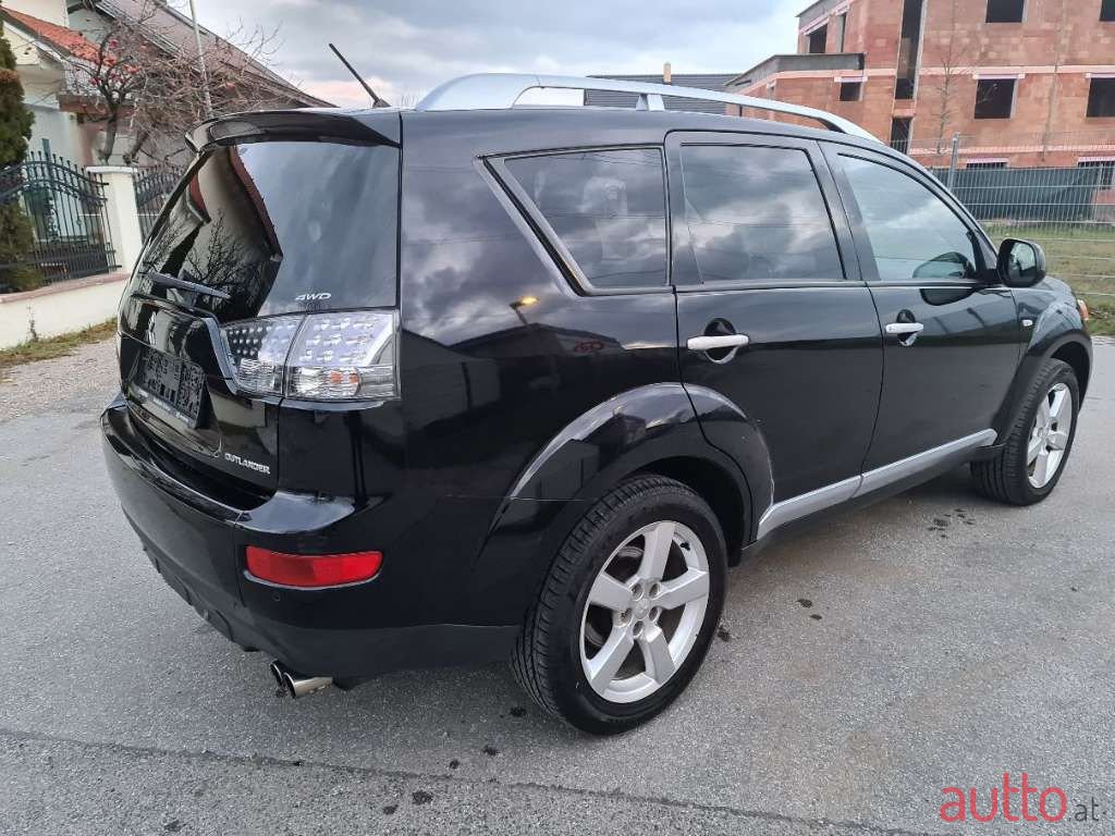 2007' Mitsubishi Outlander photo #6