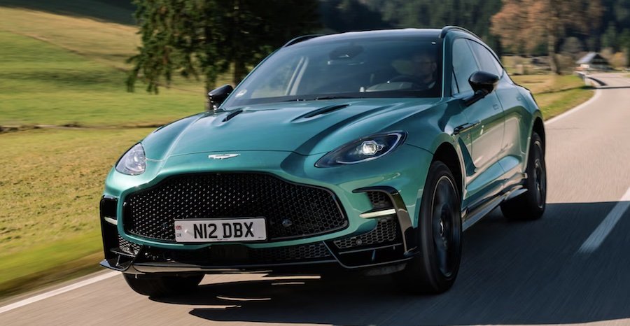 Aston Martin DBX S