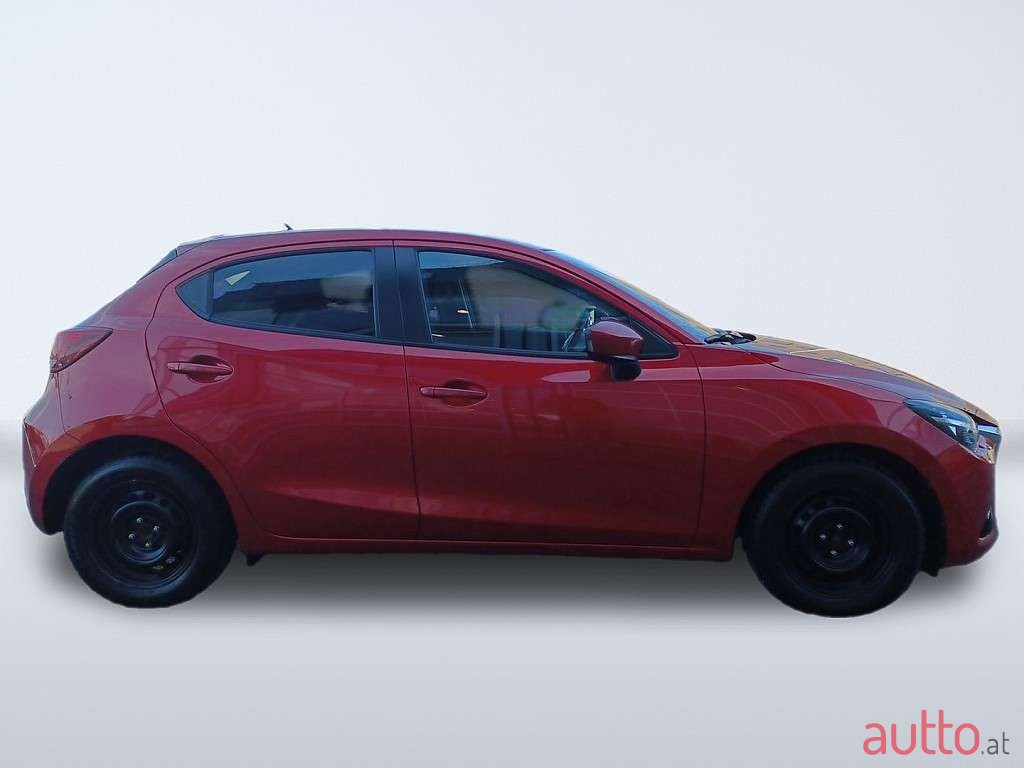 2017' Mazda Mazda2 photo #2