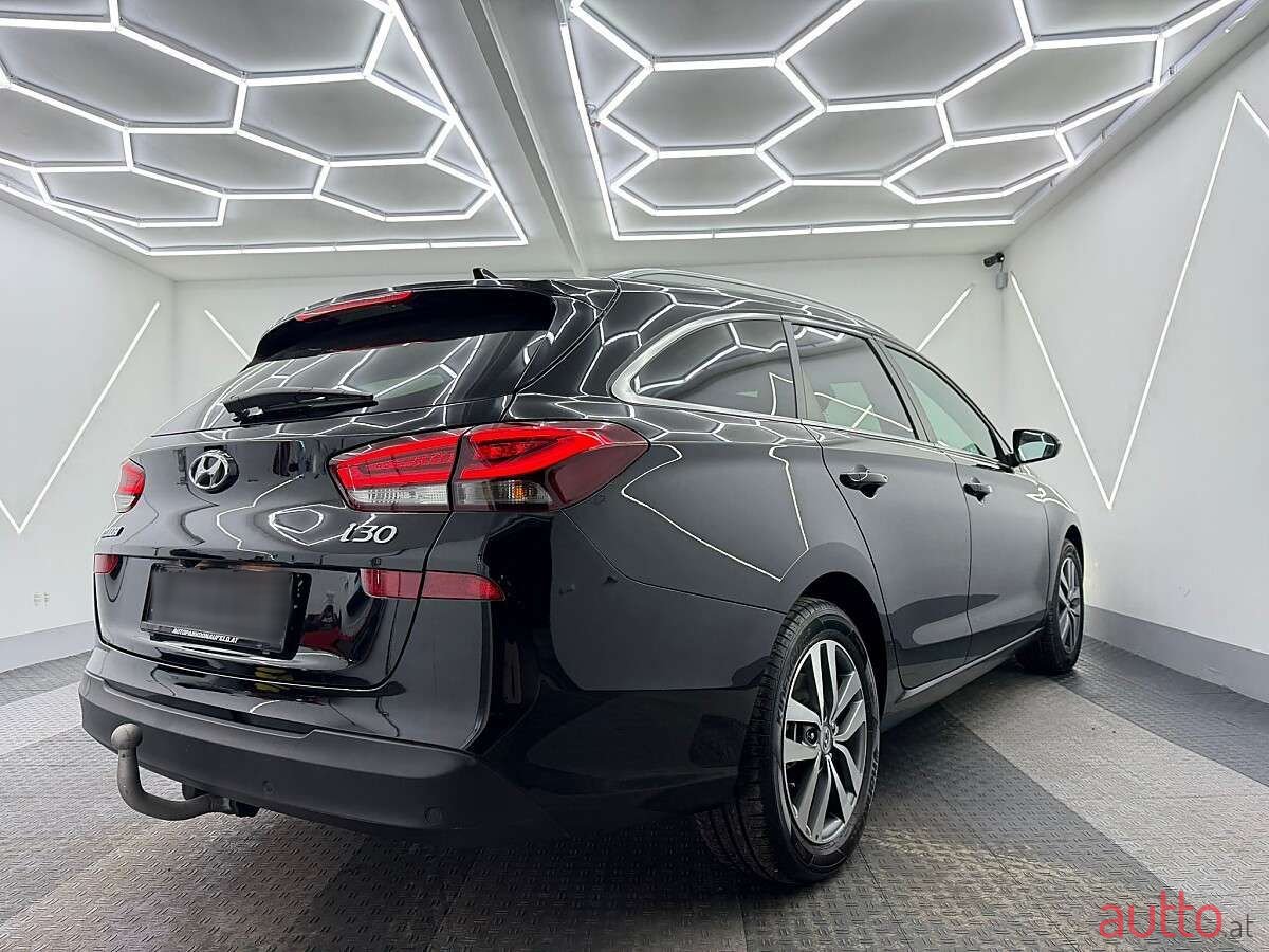 2019' Hyundai i30 photo #5
