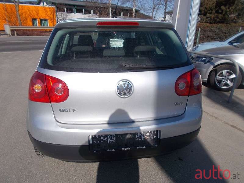 2006' Volkswagen Golf photo #3