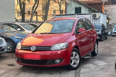 2011' Volkswagen Golf