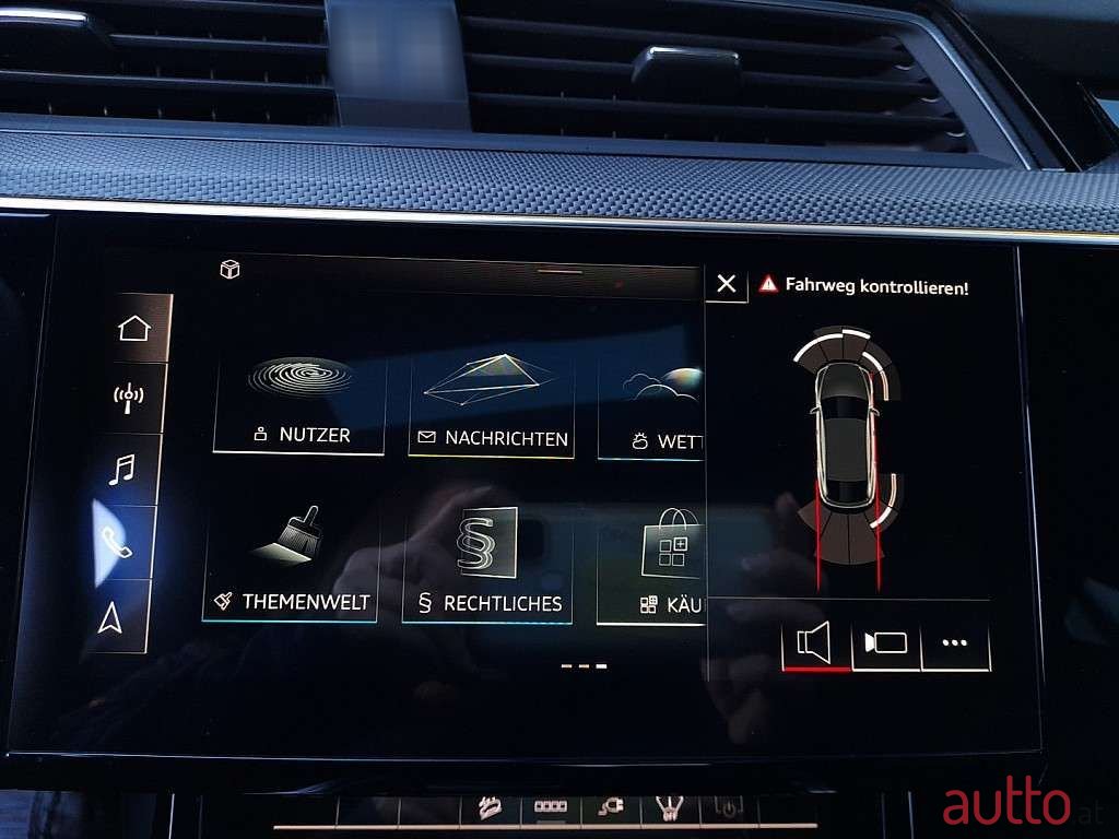 2023' Audi e-tron photo #5