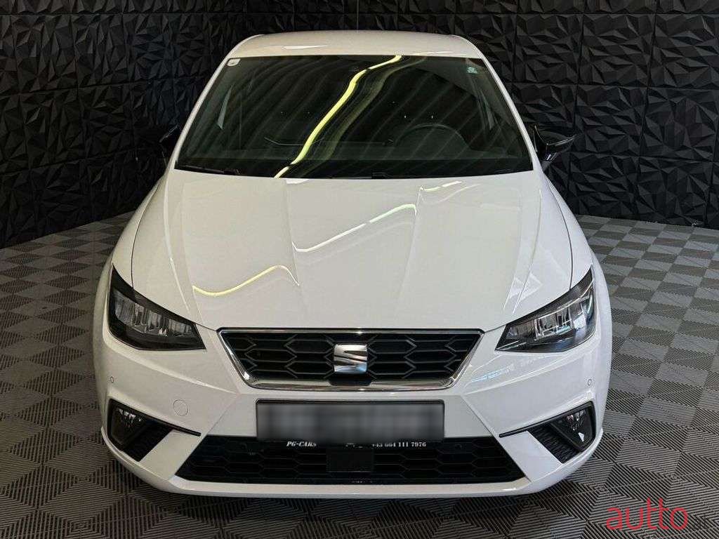 2022' SEAT Ibiza photo #2
