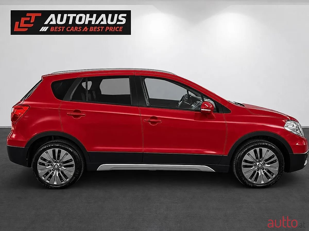 2016' Suzuki SX4 photo #5