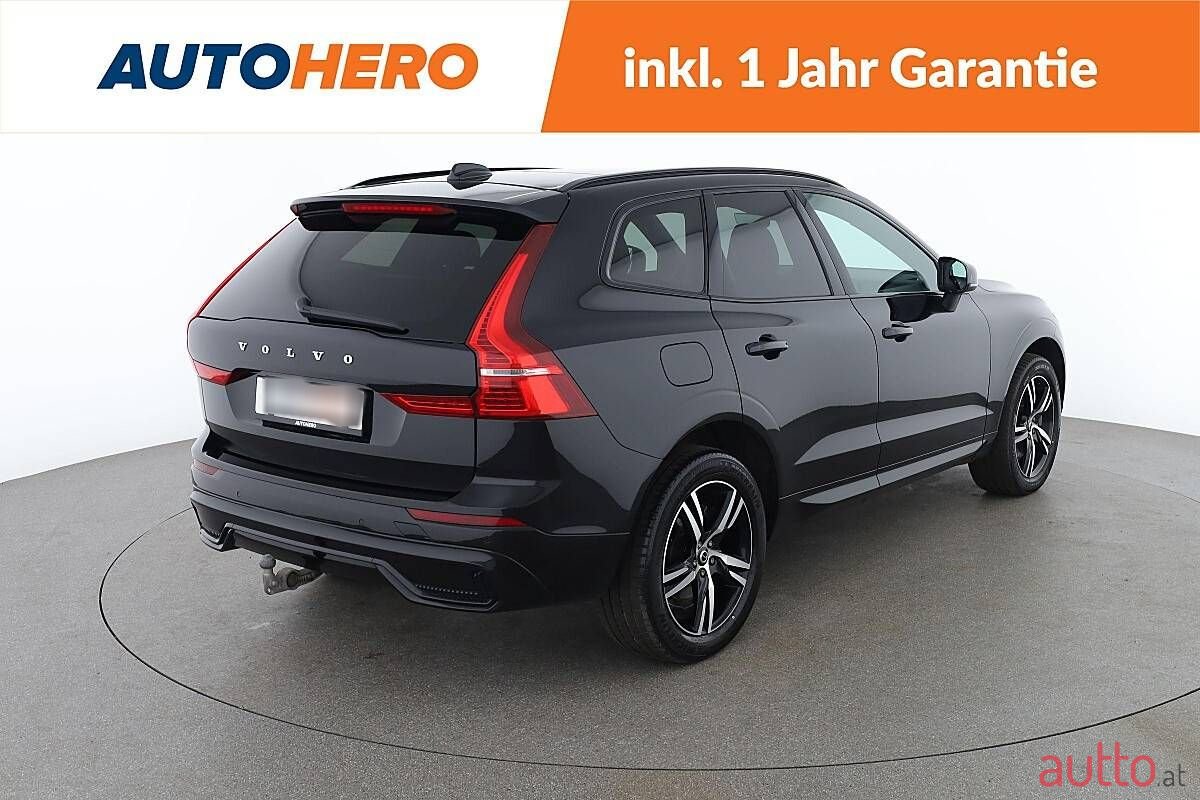 2022' Volvo XC60 photo #5