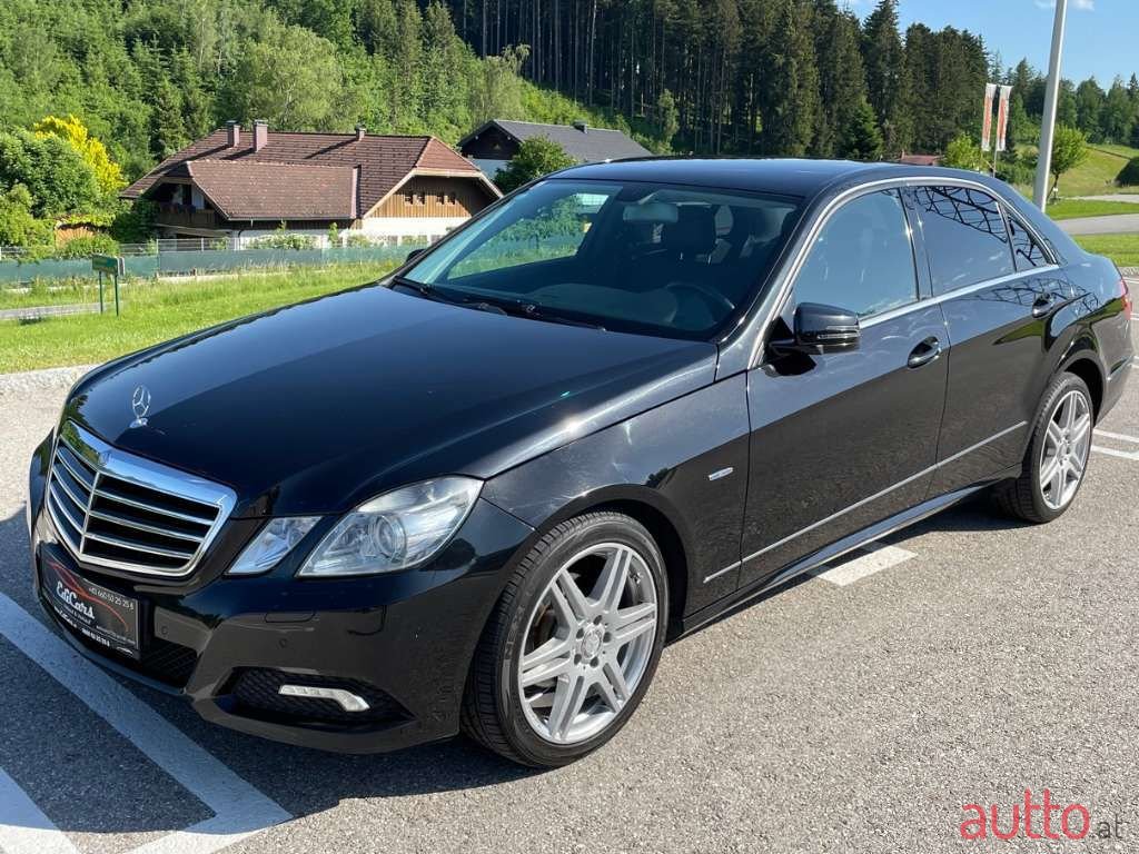 2009' Mercedes-Benz E-Klasse photo #3