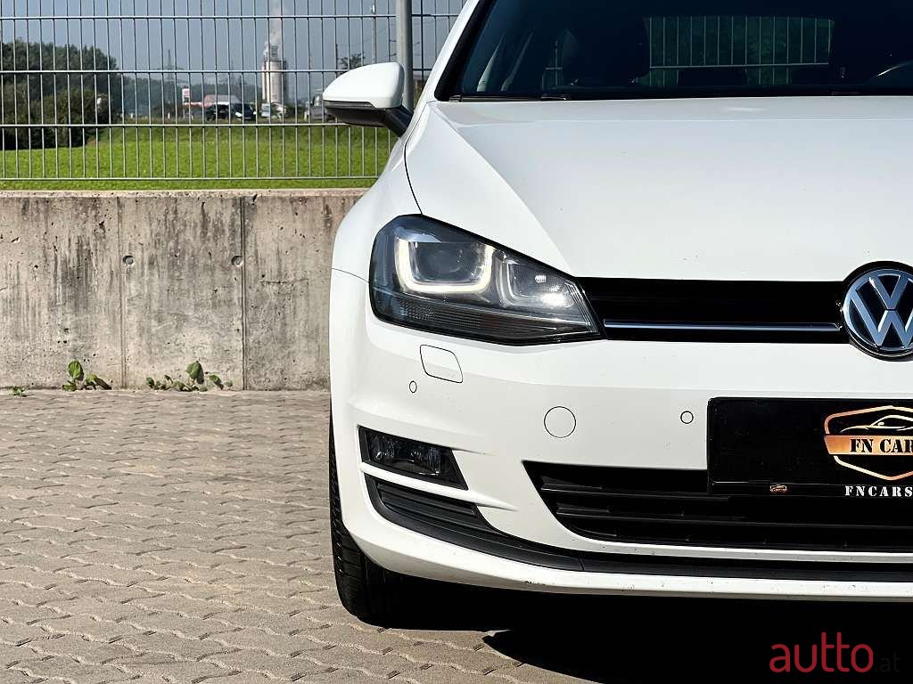 2016' Volkswagen Golf photo #4