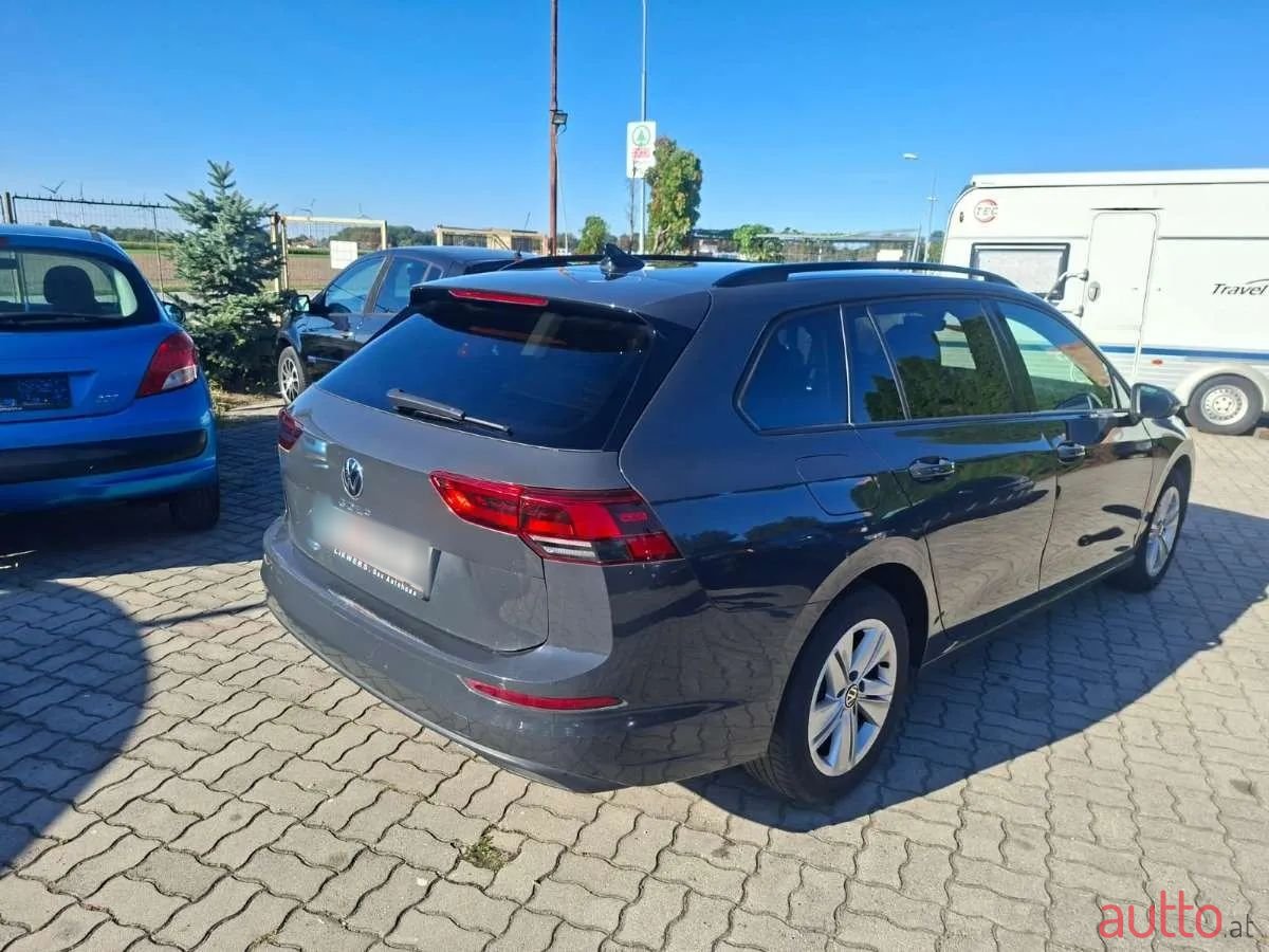 2021' Volkswagen Golf photo #5