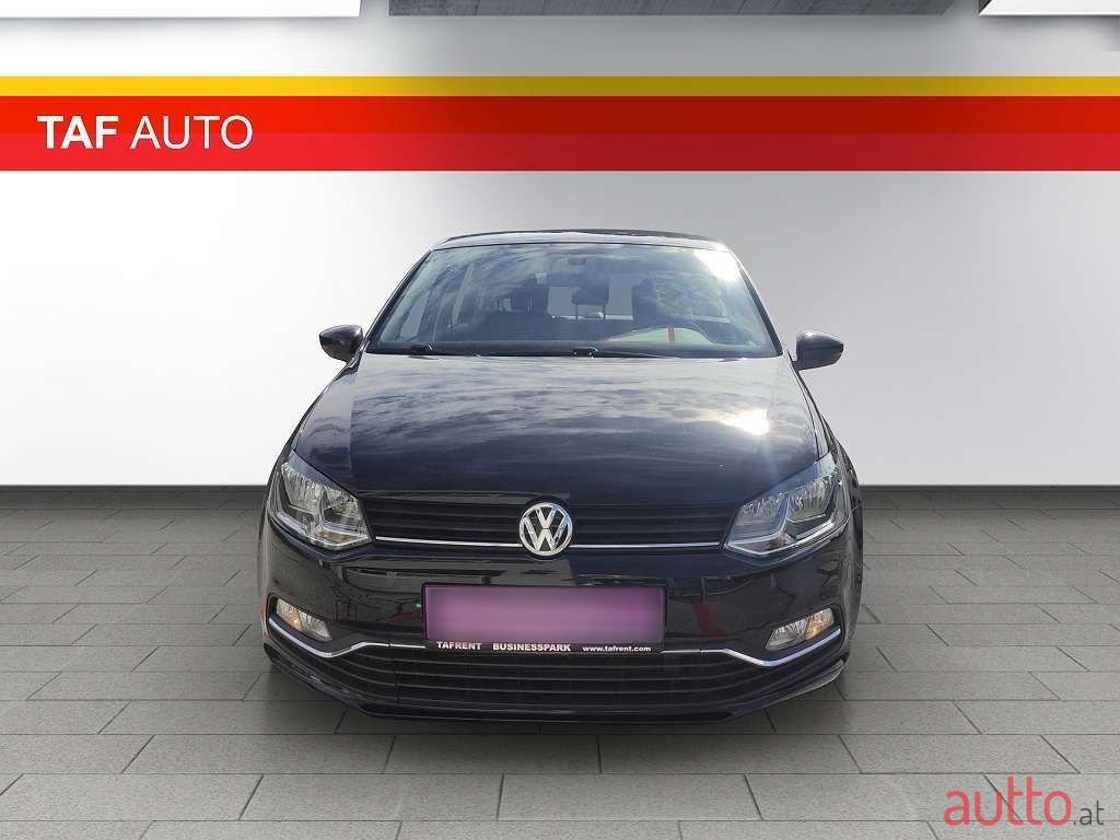 2017' Volkswagen Polo photo #3