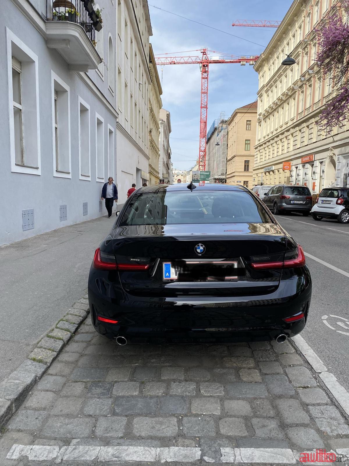 2021' BMW 318 Diesel Mild-Hybrid photo #3