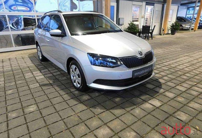 2017' Skoda Fabia photo #1