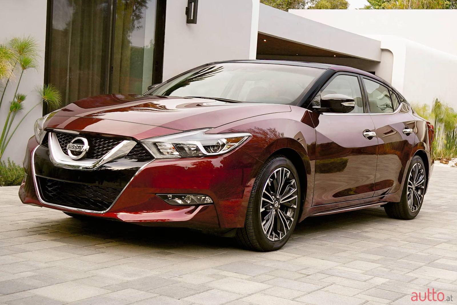 2016' Nissan Maxima PLATINUM photo #1