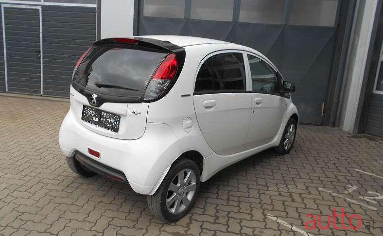 2014' Peugeot Ion photo #2