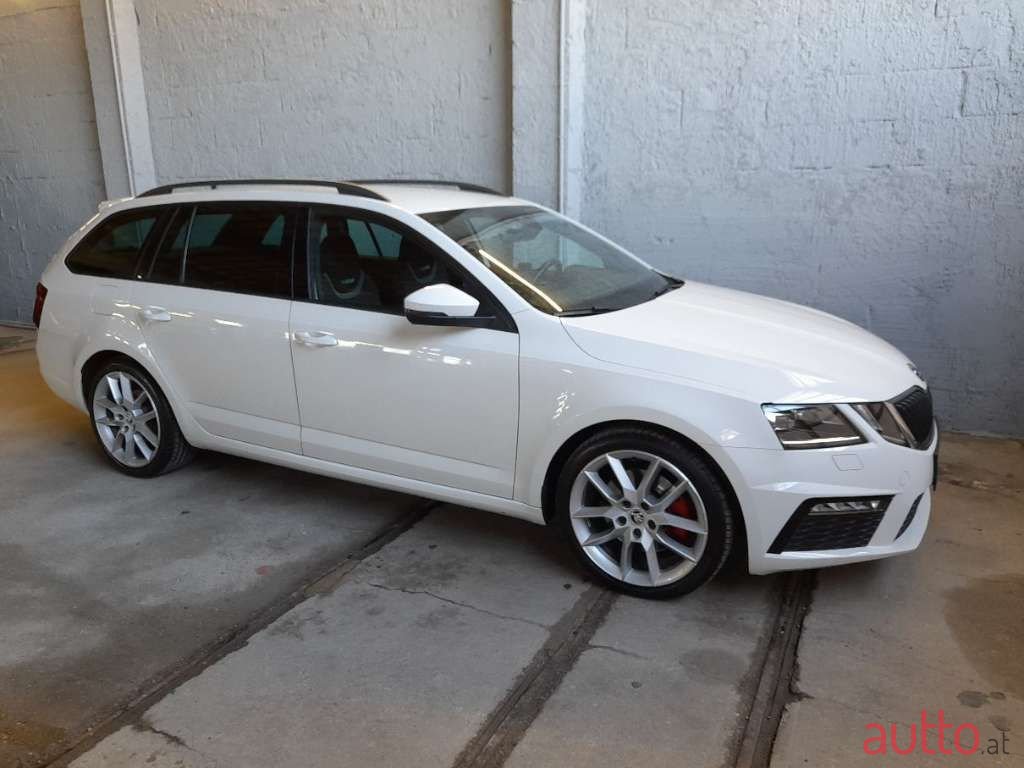 2017' Skoda Octavia photo #3